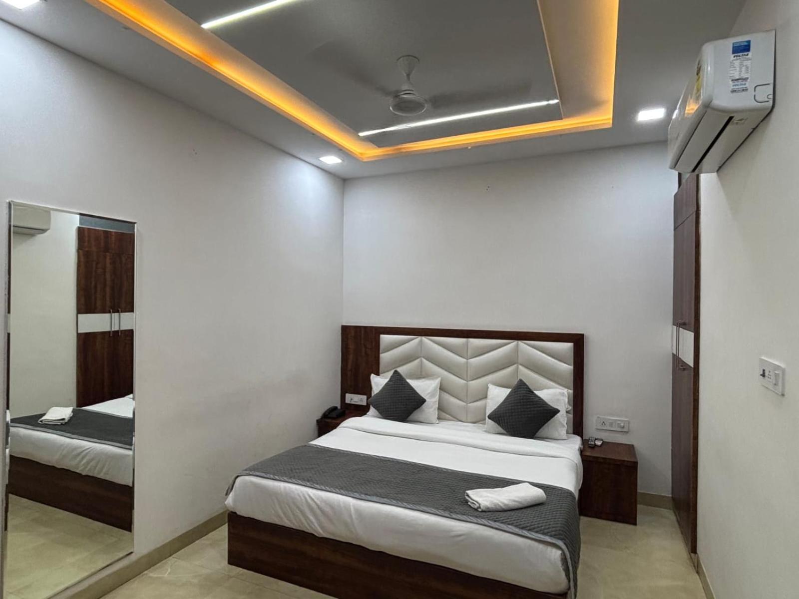 Hotel Ganga Palace - Agra Agra  Ngoại thất bức ảnh