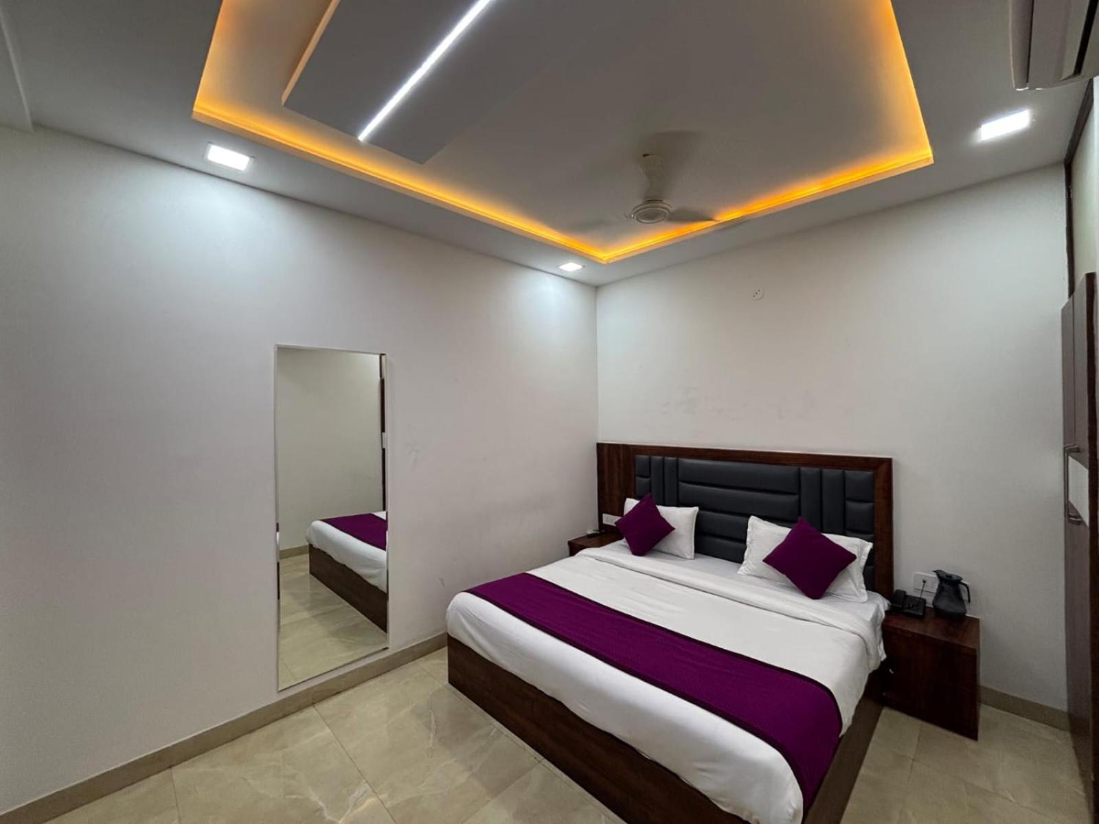 Hotel Ganga Palace - Agra Agra  Ngoại thất bức ảnh